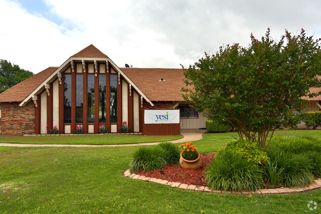 Primary Photo - Sherwood Village
