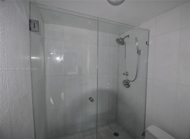Building Photo - 2030 S Ocean Dr