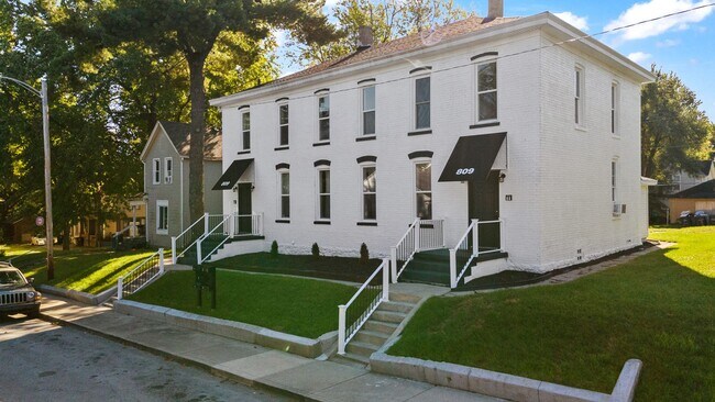 Building Photo - Newly renovated one bedroom available for ...