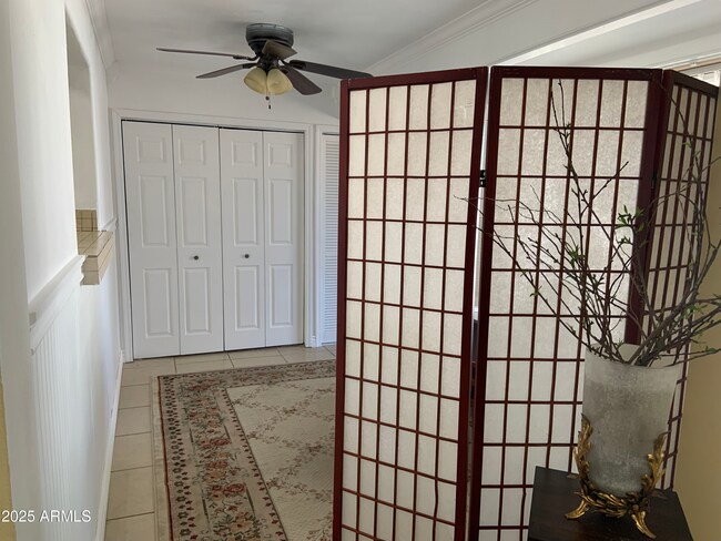 Building Photo - 10926 W Greer Ave