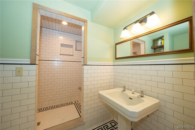 Building Photo - 3752 Hampton Brook Dr