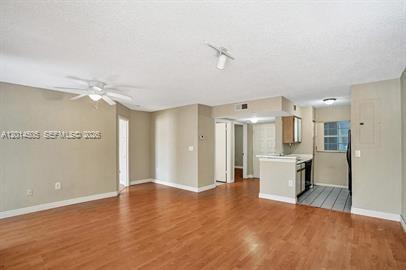 Building Photo - 2871 N Oakland Forest Dr