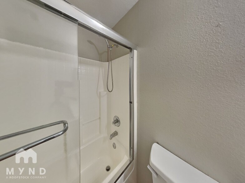 Building Photo - 669 W Silver Reef Ct