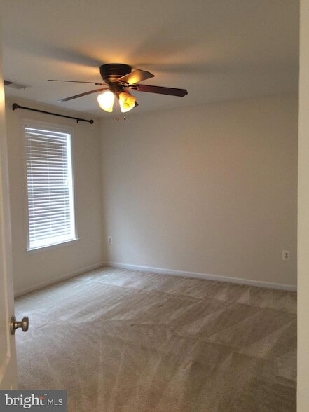 Building Photo - 43165 Barnstead Dr