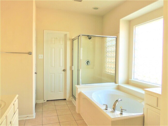 Building Photo - 21722 Mileham Ln