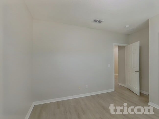 Building Photo - 4925 Rockvale Dr