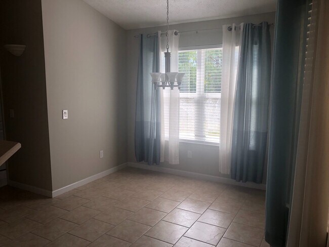 Building Photo - Spacious Home on a Beautiful Lot in a Quiet Neighborhood! *SPECIAL: 1/2 OFF 1st Month + Military ...