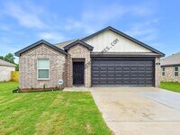 Building Photo - 13 Vineyard Dr