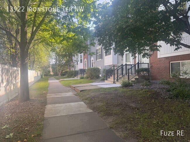 Building Photo - 13922 Ironstone Terrace NW