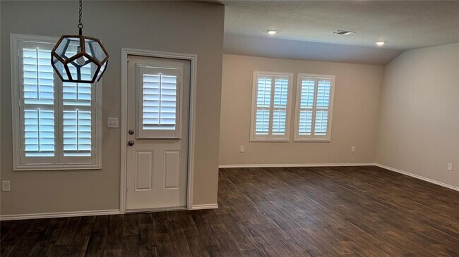 Building Photo - 15113 Upland Willow Rd