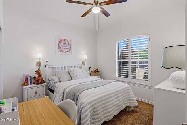 Building Photo - 7417 Gulf Creek Dr