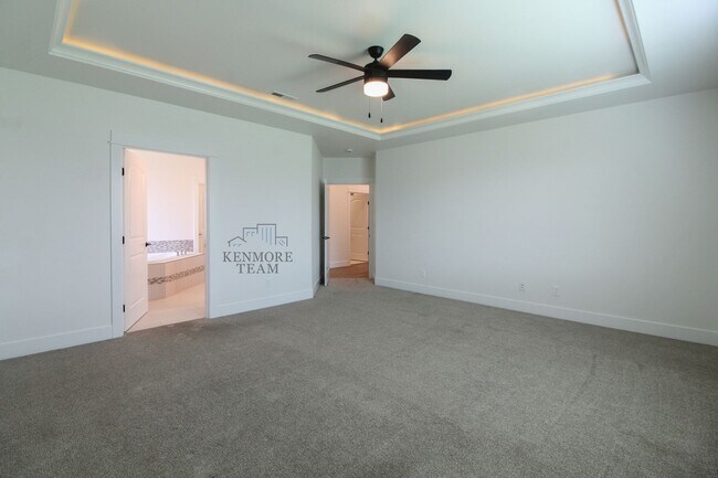 Building Photo - 1638 Livorno Ave