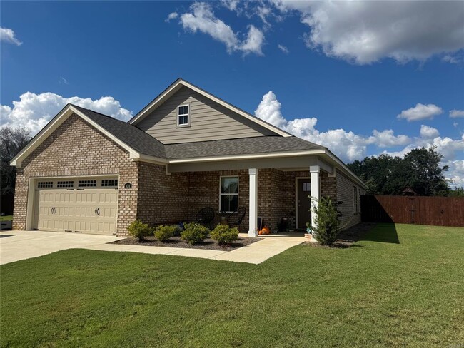 Primary Photo - 424 Kohn Dr