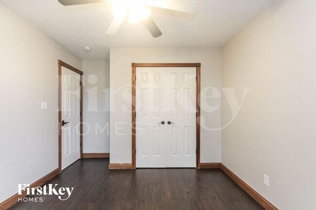 Building Photo - 169 Meadows Ct