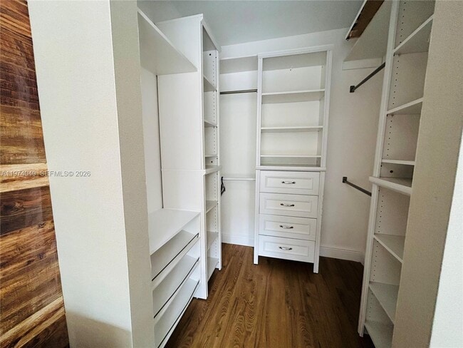 Building Photo - 17021 N Bay Rd