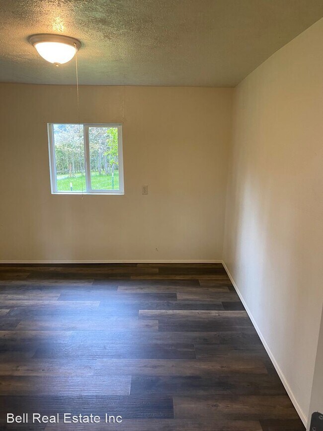 Building Photo - 3 br, 1 bath House - 25136 Lamb Road