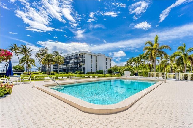 Building Photo - 3792 NE Ocean Blvd