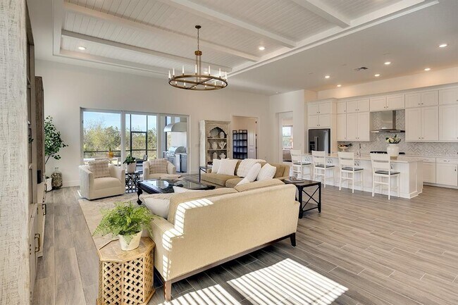 Building Photo - 8066 Redonda Lp