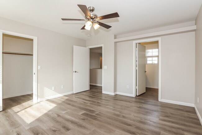 Building Photo - 12221 W Larkspur Rd