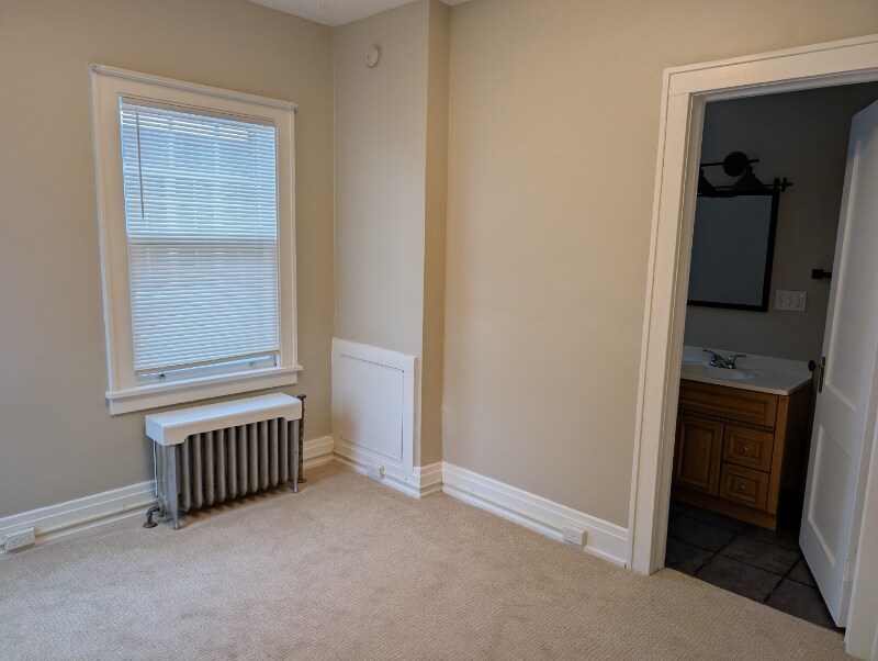 Building Photo - 69 Parkside Ave