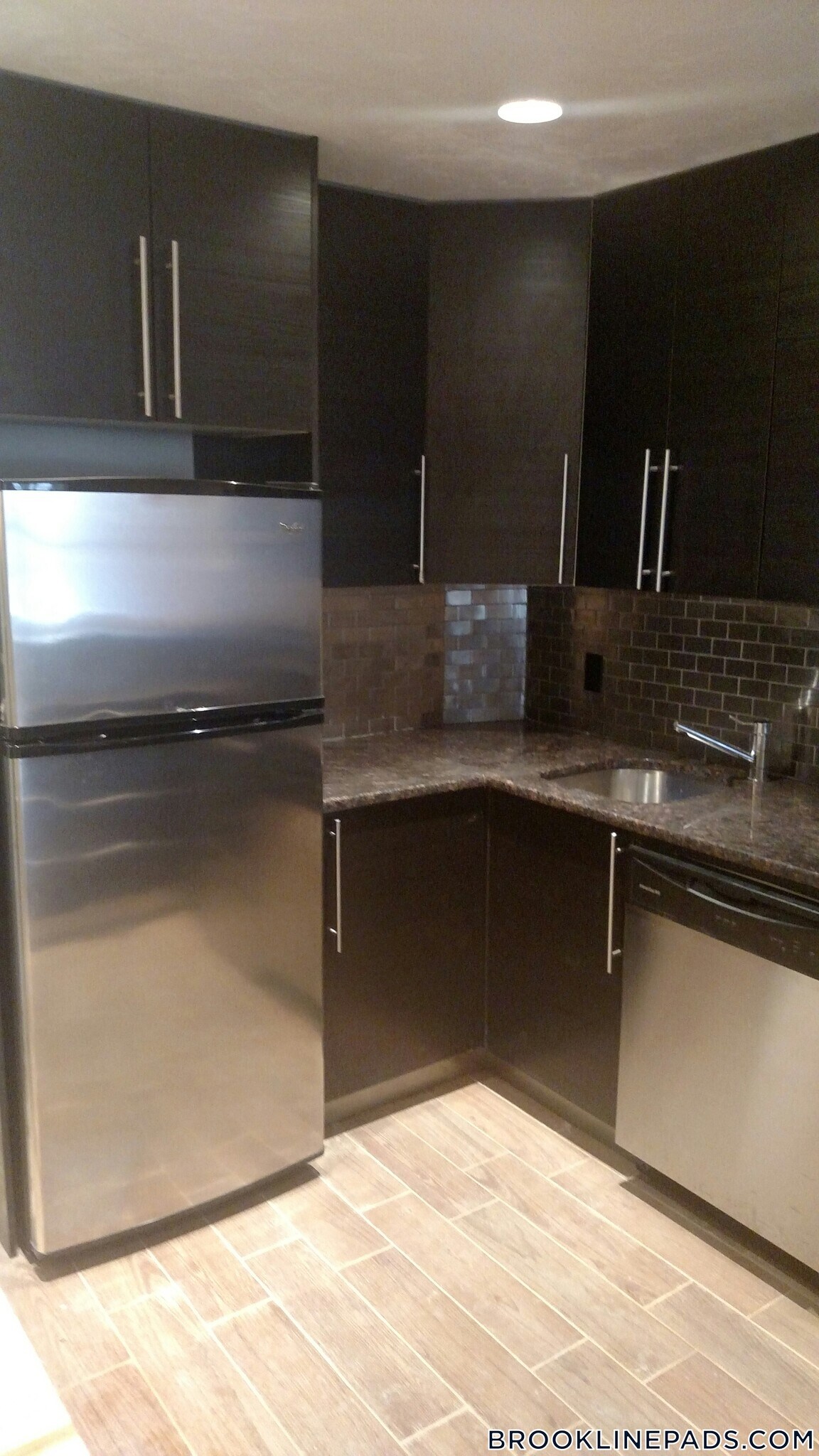 Building Photo - 1203 Beacon St