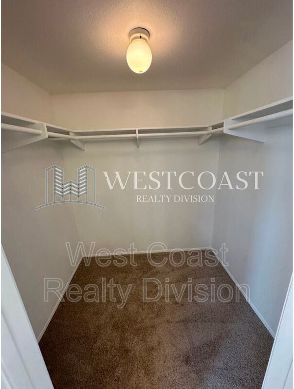 Building Photo - 2823 Andover Ave