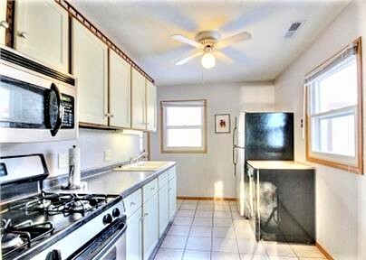 Building Photo - 908 Crestwood Dr