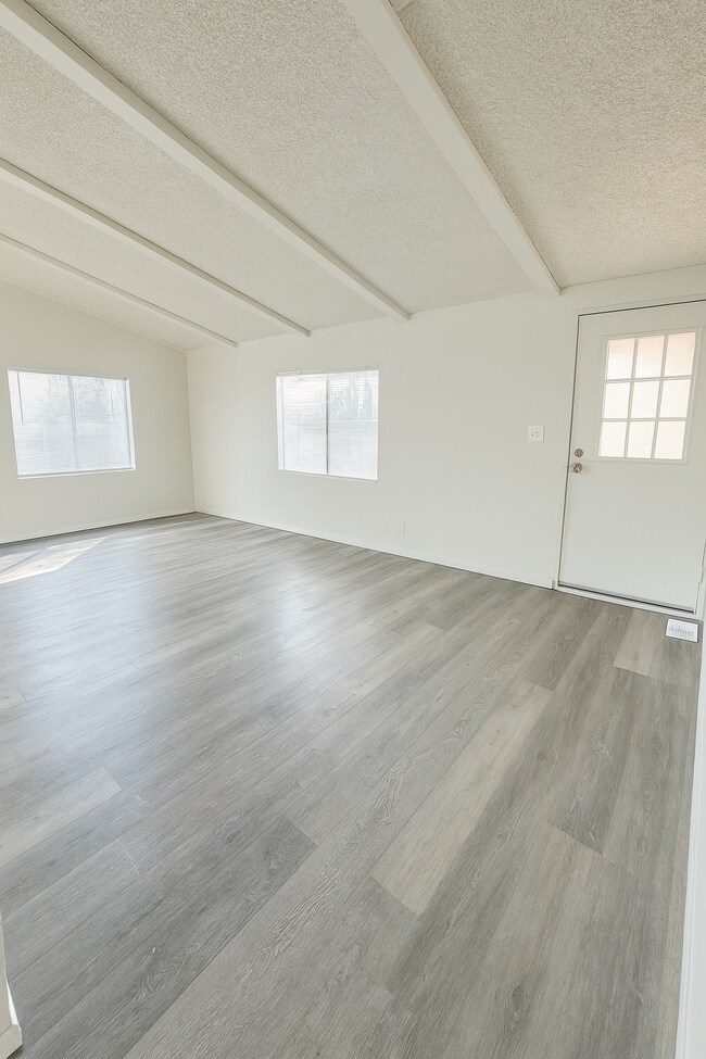 Building Photo - 24425 Woolsey Canyon Rd