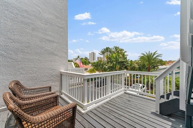 Building Photo - 1101 Beach Rd