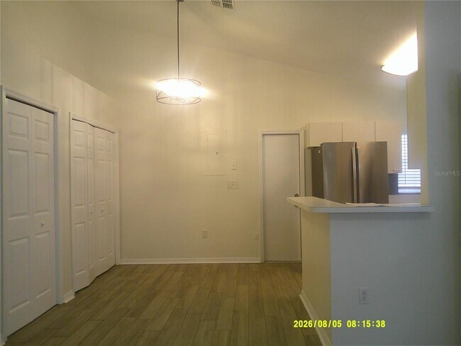 Building Photo - 437 Columbia Ave