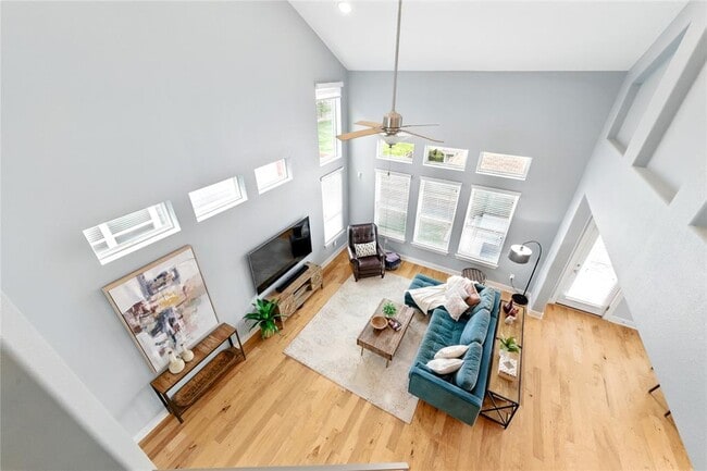 Building Photo - 7308 Oberon St
