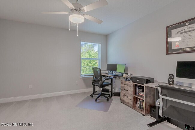 Building Photo - 348 Clifton Bay Lp