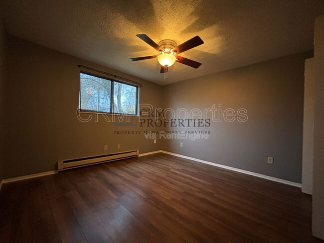 Building Photo - 1330 S Jay St