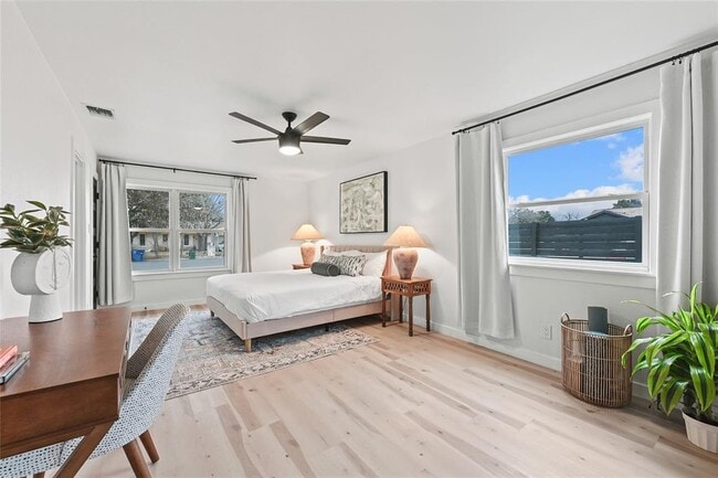 Building Photo - 6906 Lunar Dr