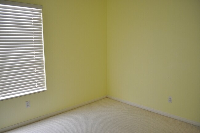 Building Photo - Lovely Single Story Home in Silverado Cany...