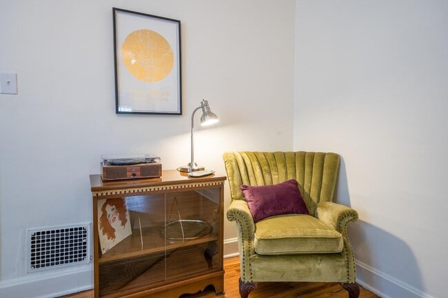 Building Photo - Meyer - Whittier