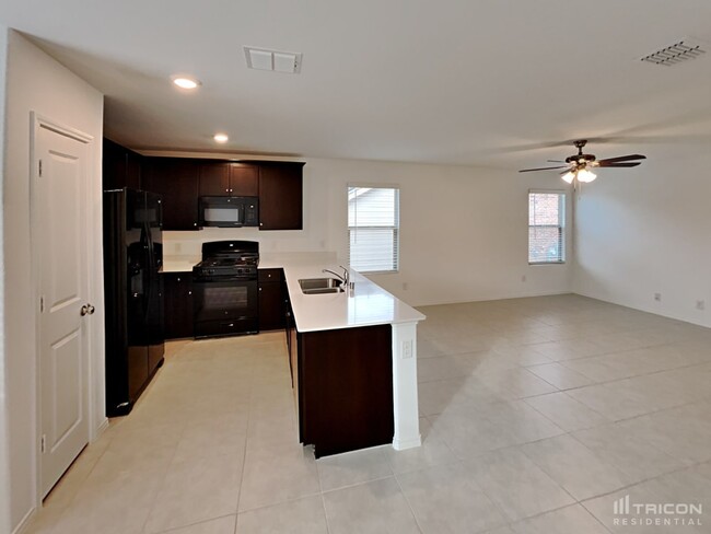 Building Photo - 8424 Fawn Creek Dr