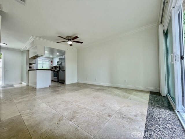 Building Photo - 2558 Orange Ave