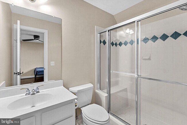 Building Photo - 8138 Rondelay Ln