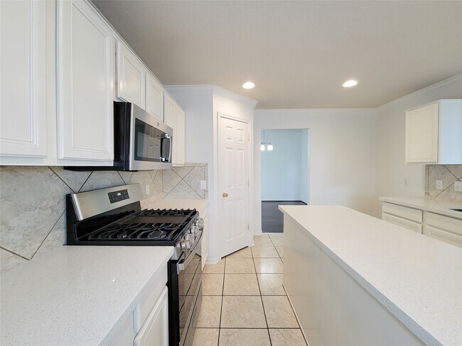 Building Photo - 15311 Streetcar Ct