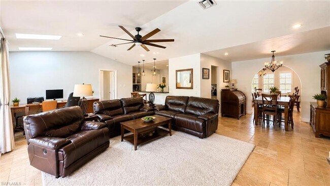 Building Photo - 1089 Nottingham Dr