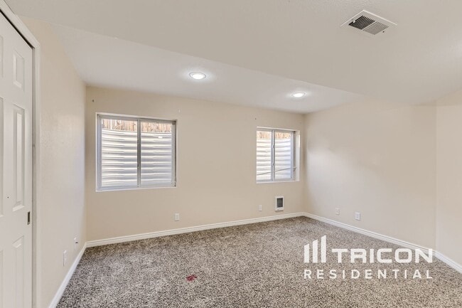 Building Photo - 3856 Rawhide Cir