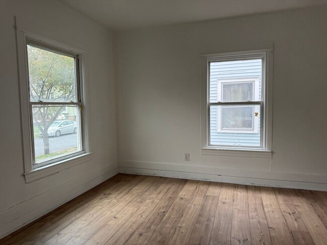 Building Photo - AMINA LLC