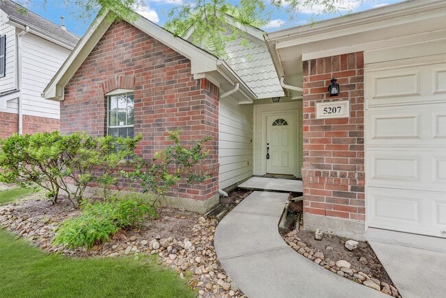 Building Photo - 5207 Flax Bourton St