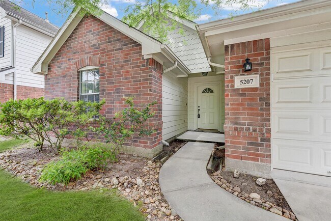 Primary Photo - 5207 Flax Bourton St