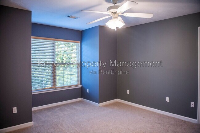 Building Photo - 242 Stonington Dr