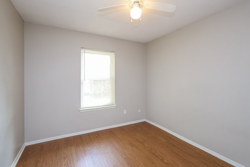 Building Photo - 1307 Columbine Ct