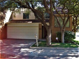 Building Photo - 1400 Pebble Ct