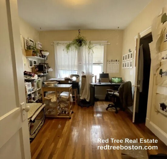 Building Photo - 21 Bothwell Rd