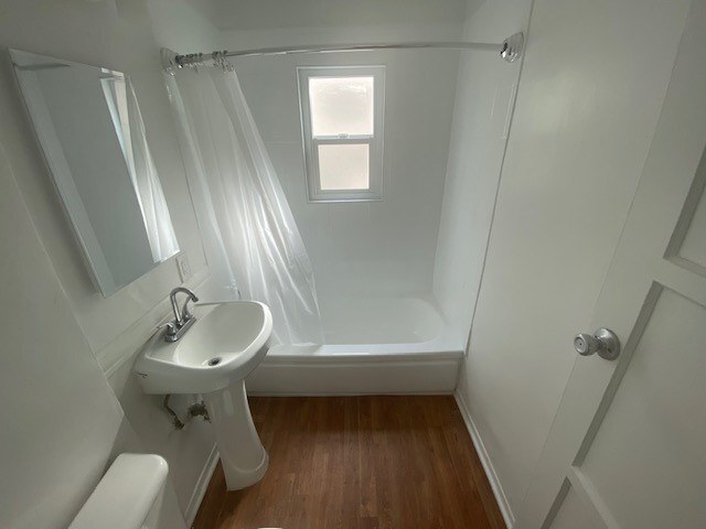 Floorplan - 17037/17043/17049 Vanowen St.
